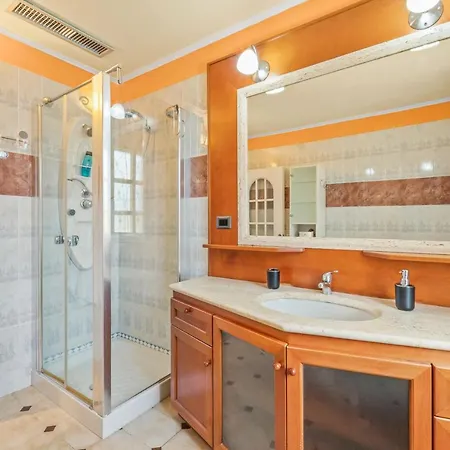 Angela Villa Quartu Sant'Elena